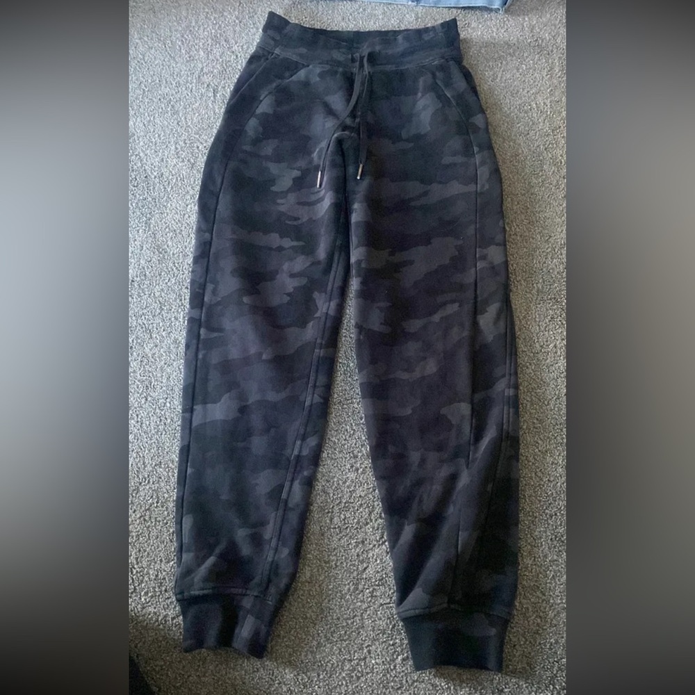 lululemon camo joggers